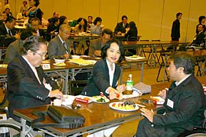 昼食の様子-1