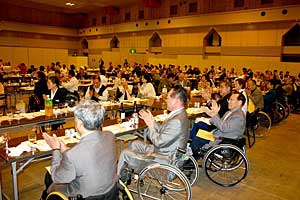 懇親会の様子-1